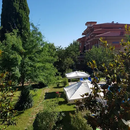 Otel Family Magnolia, Sunny 2*