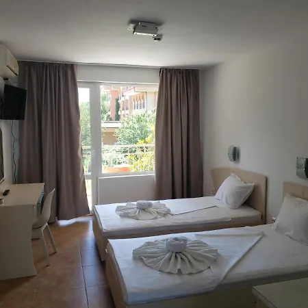 Family Magnolia, Sunny Отель Солнечный берег