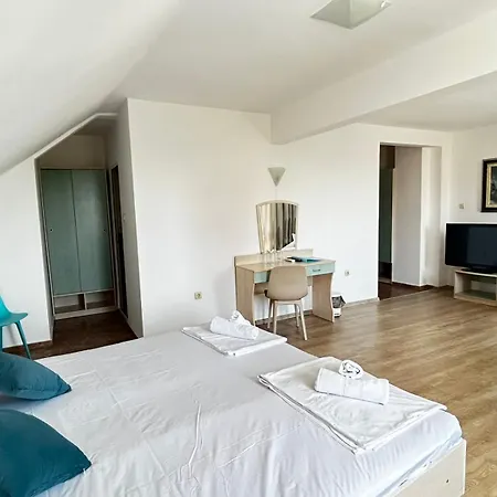 Family Magnolia, Sunny Hotel 3*