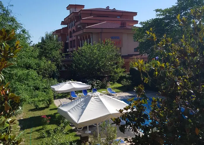 Family Magnolia, Sunny Солнечный берег