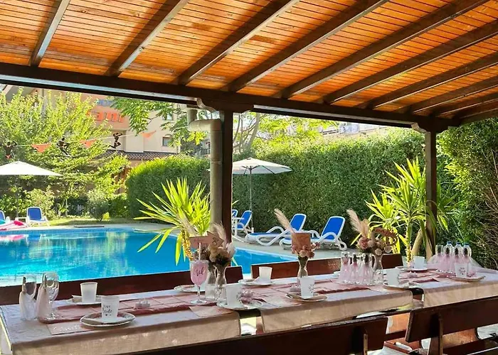 Family Magnolia, Sunny Отель